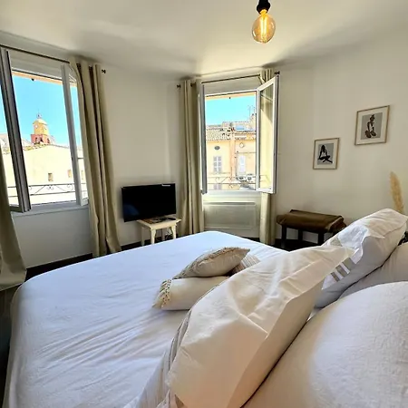 Apartment Port